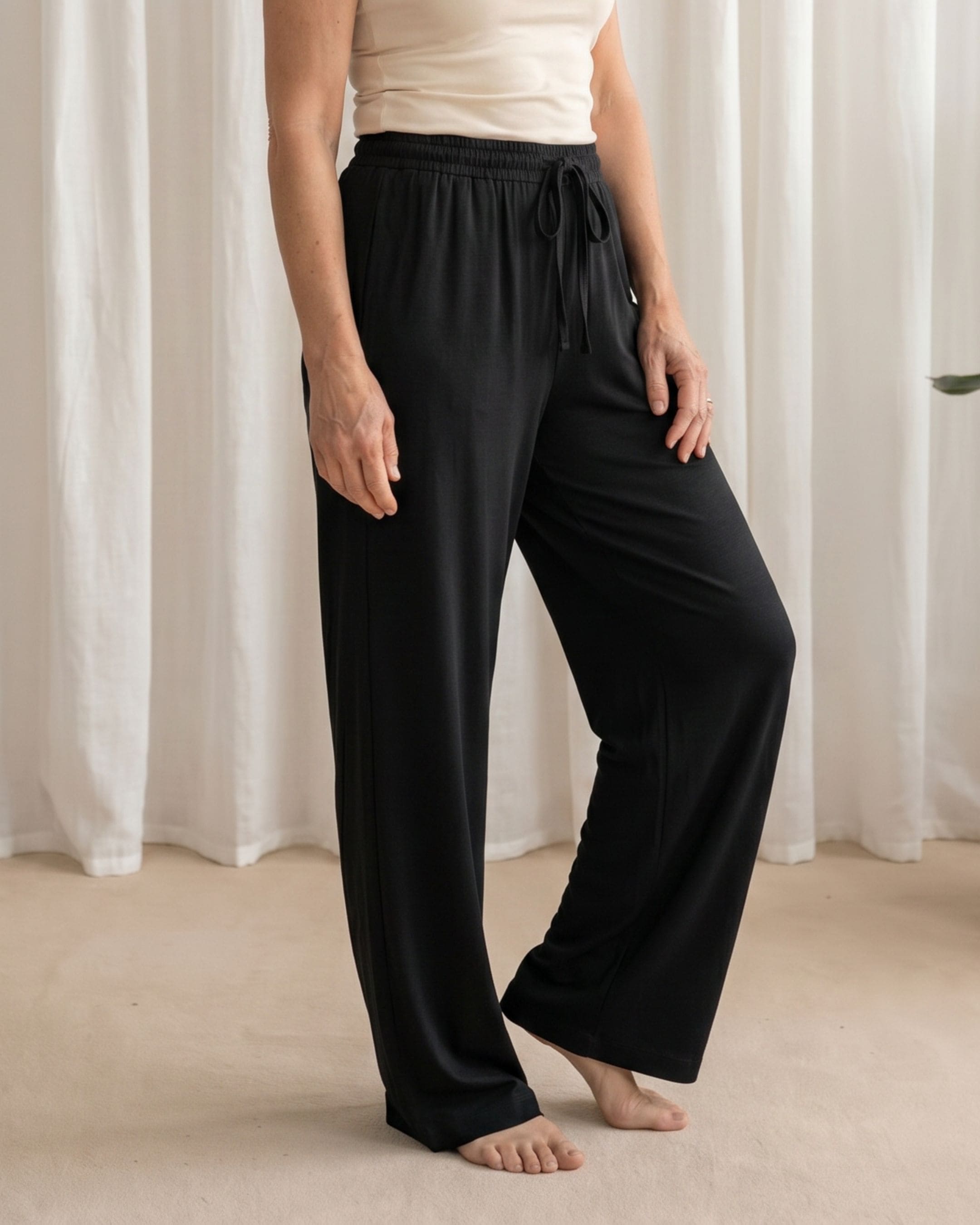 Relaxed Linen Pants - Musta