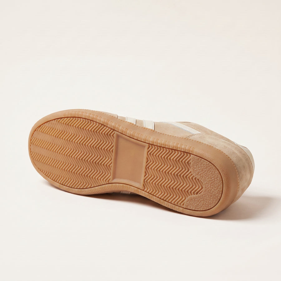 Suvi Tennarit – Beige