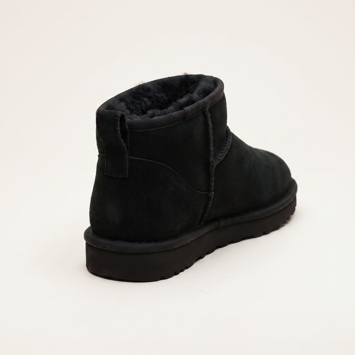 Kelo Matalat Talvinilkkurit – Musta